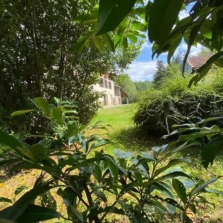 Domaine Aux Souvenirs Denfance * Benaix